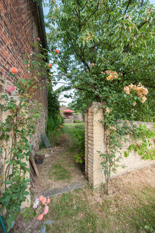 B&B Cense De La Tour Nil Saint-Vincent Exterior photo